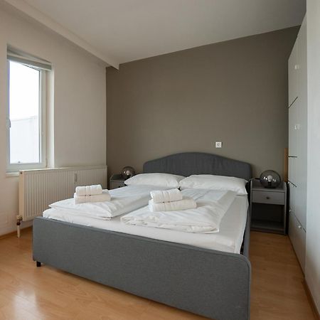 וינה Apartment With A Private Terrace Located Right Near Belvedere Castle, 15 Minutes Away From Stephansdom מראה חיצוני תמונה