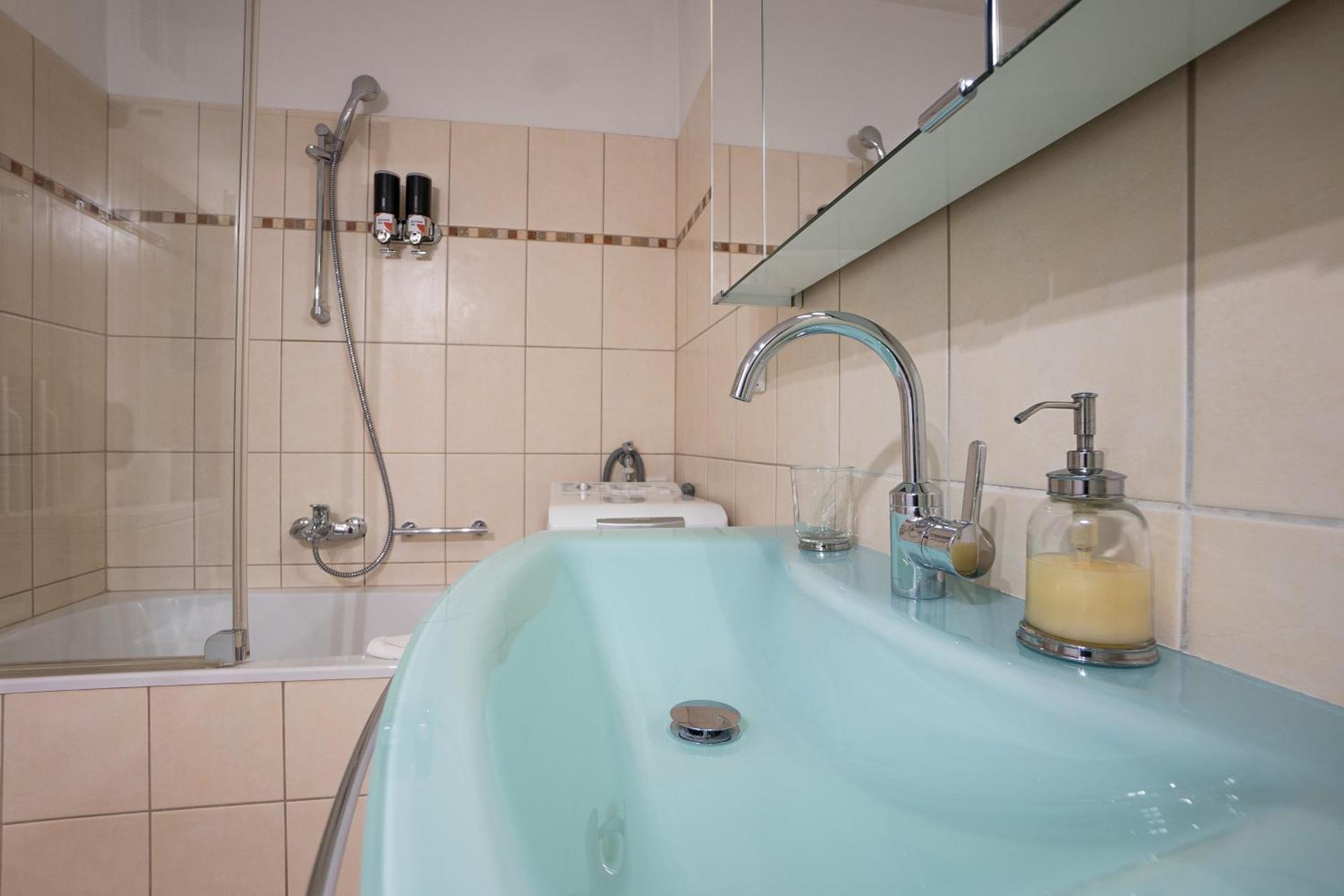וינה Apartment With A Private Terrace Located Right Near Belvedere Castle, 15 Minutes Away From Stephansdom מראה חיצוני תמונה